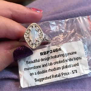 Bomb Party size 9 moonstone & white topaz